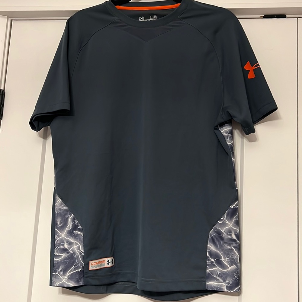 Under armour gym shirt